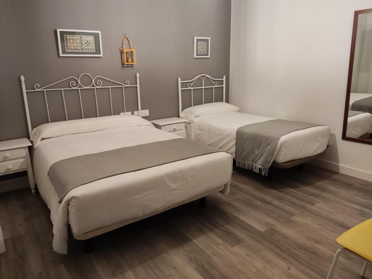 Hostal Andalucia Чипиона Екстериор снимка